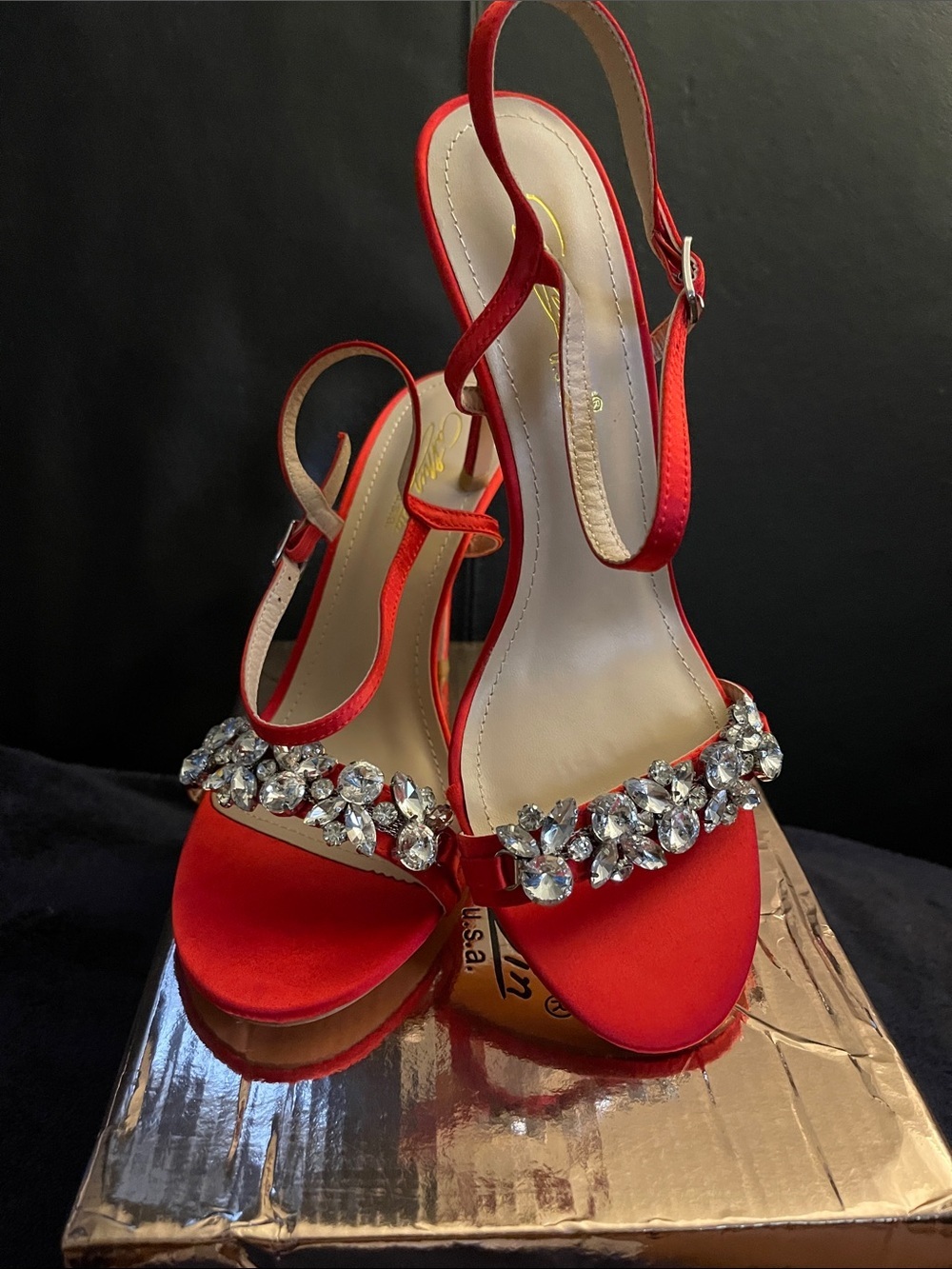 Cathy Din Women’s 4.5” Red Crystal Embellished Ankle Strap Sandals Sz 9 NWB - Picture 11 of 16